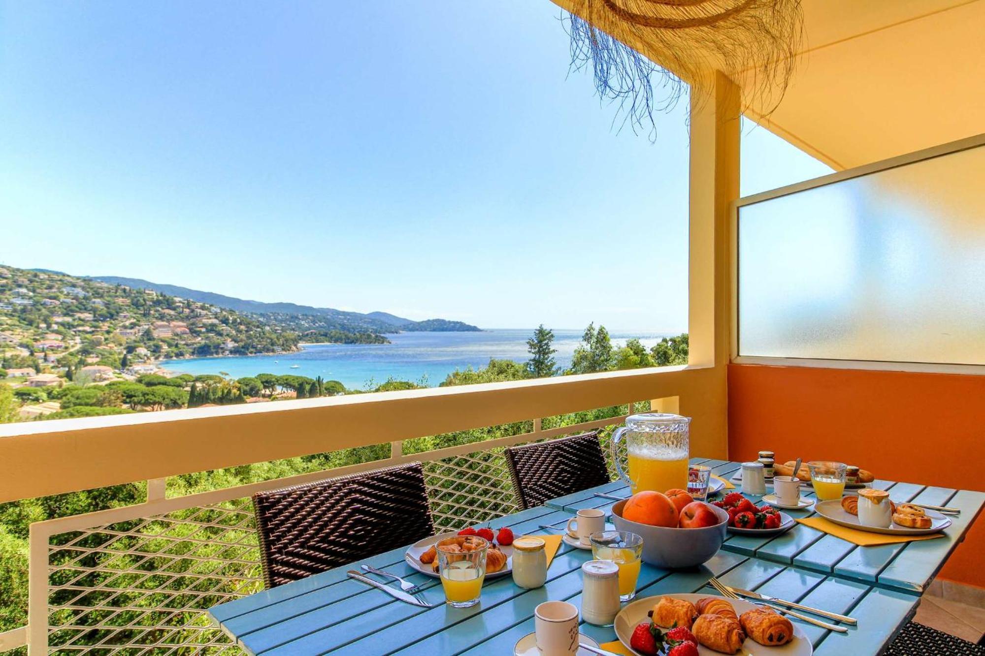 Select'Sohome - Appartement Pour 4 Personnes Avec Vue Mer A Saint-Clair ! - Zadig Le Lavandou Ngoại thất bức ảnh